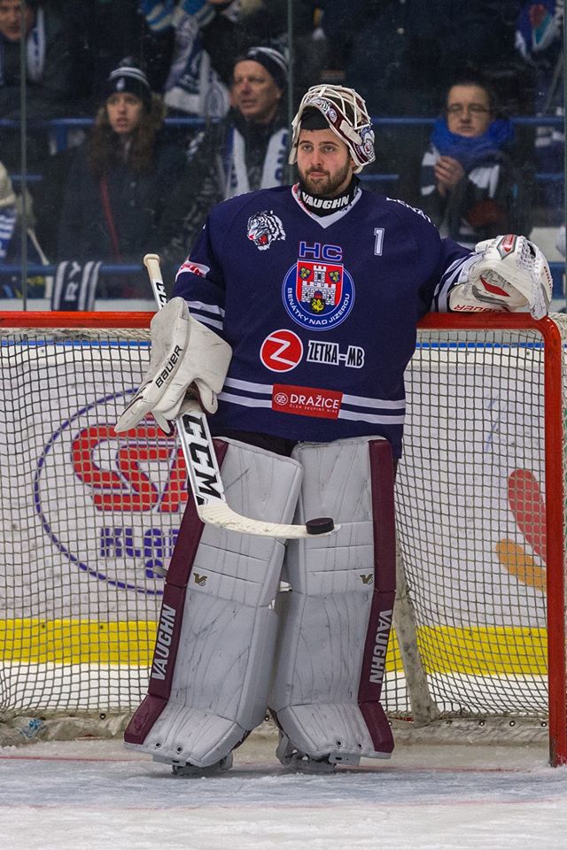 Za Benátky nad Jizerou si zachytal také Filip Novotný. Sezonu přitom zahájil v KHL.